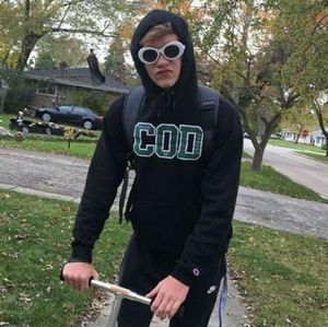 Meet your Posher, Sean